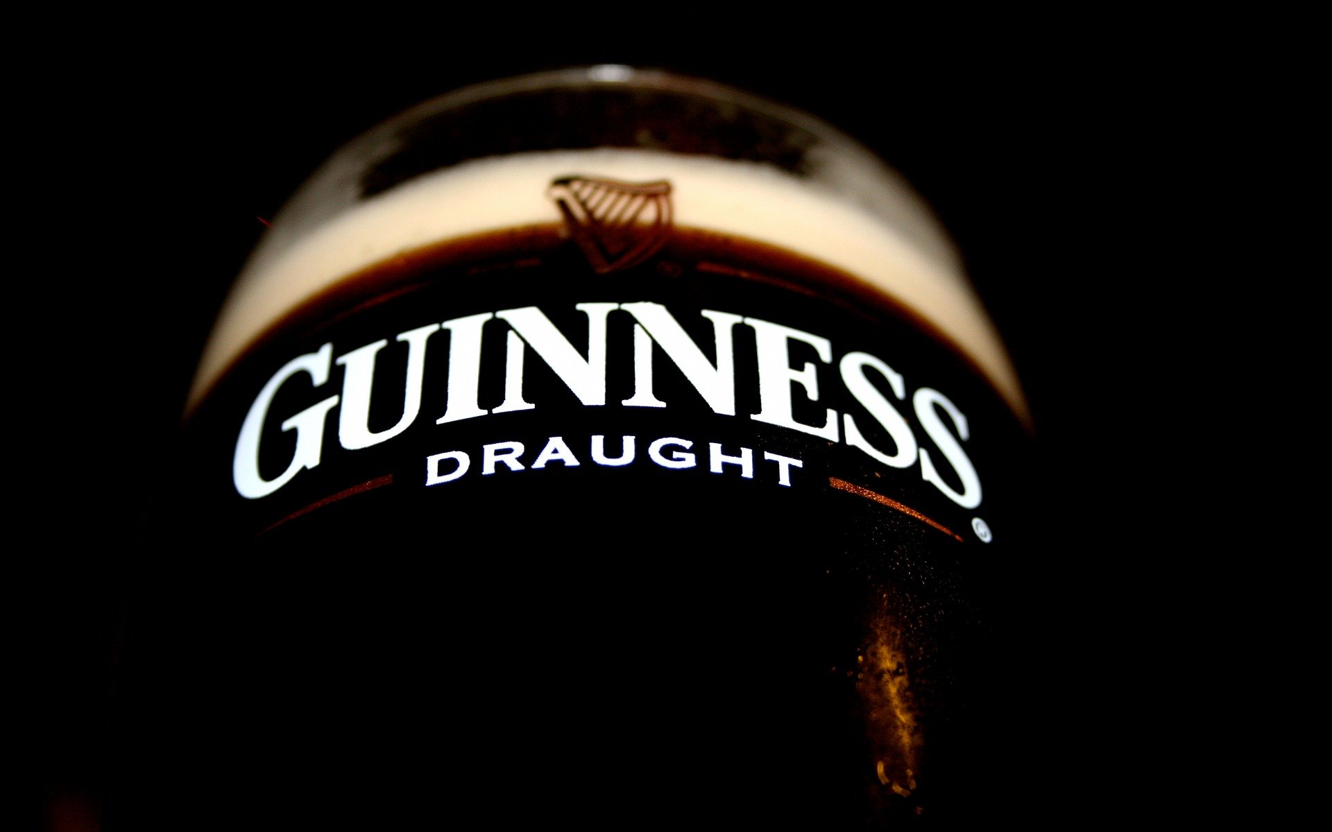 beer dark draught guinness close up
