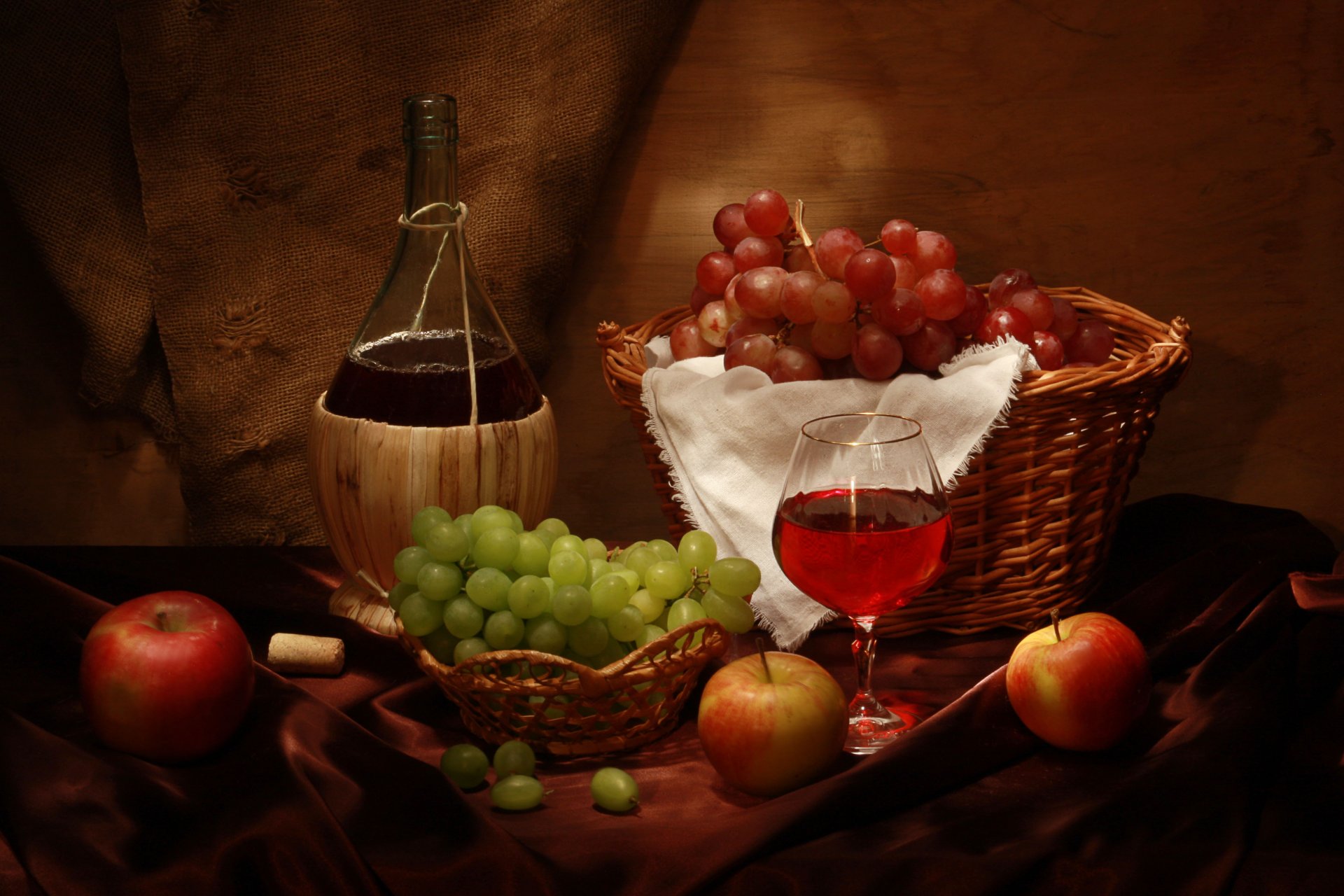 wine a bottle glass grapes shopping apples plug still life