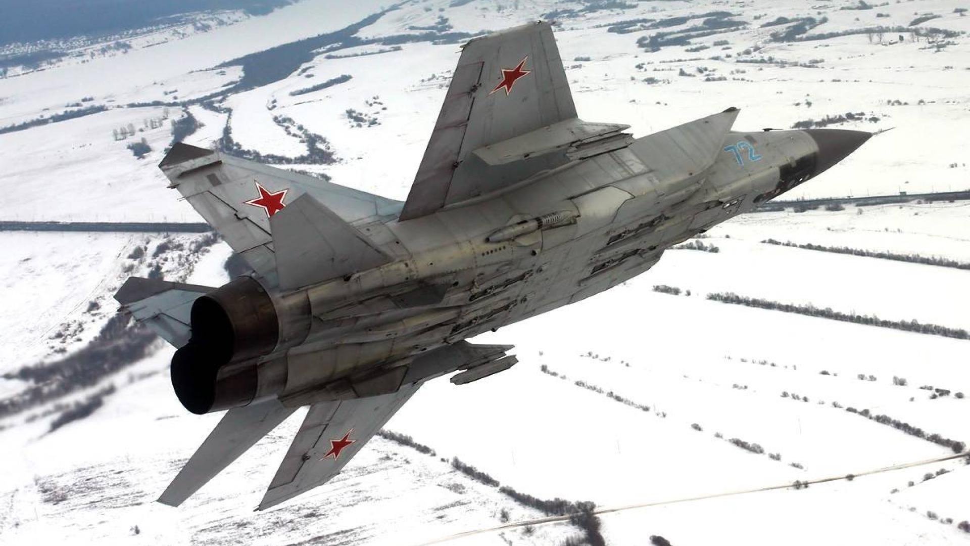 mikoyan and gurevich mig- 31 fighter interceptor air force russia military plane flight height wing engine winter snow mikoyan and gurevich.mig-31 russian air force aircraft