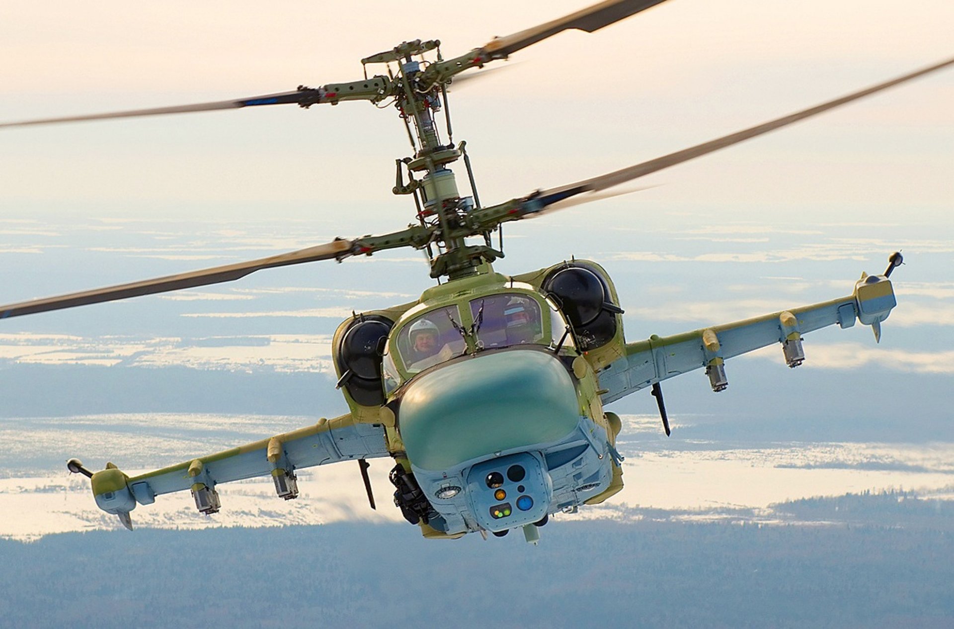 ka-52 alligator battle air force russia pilot height winter ka-52 alligator fighting helicopter flight altitude