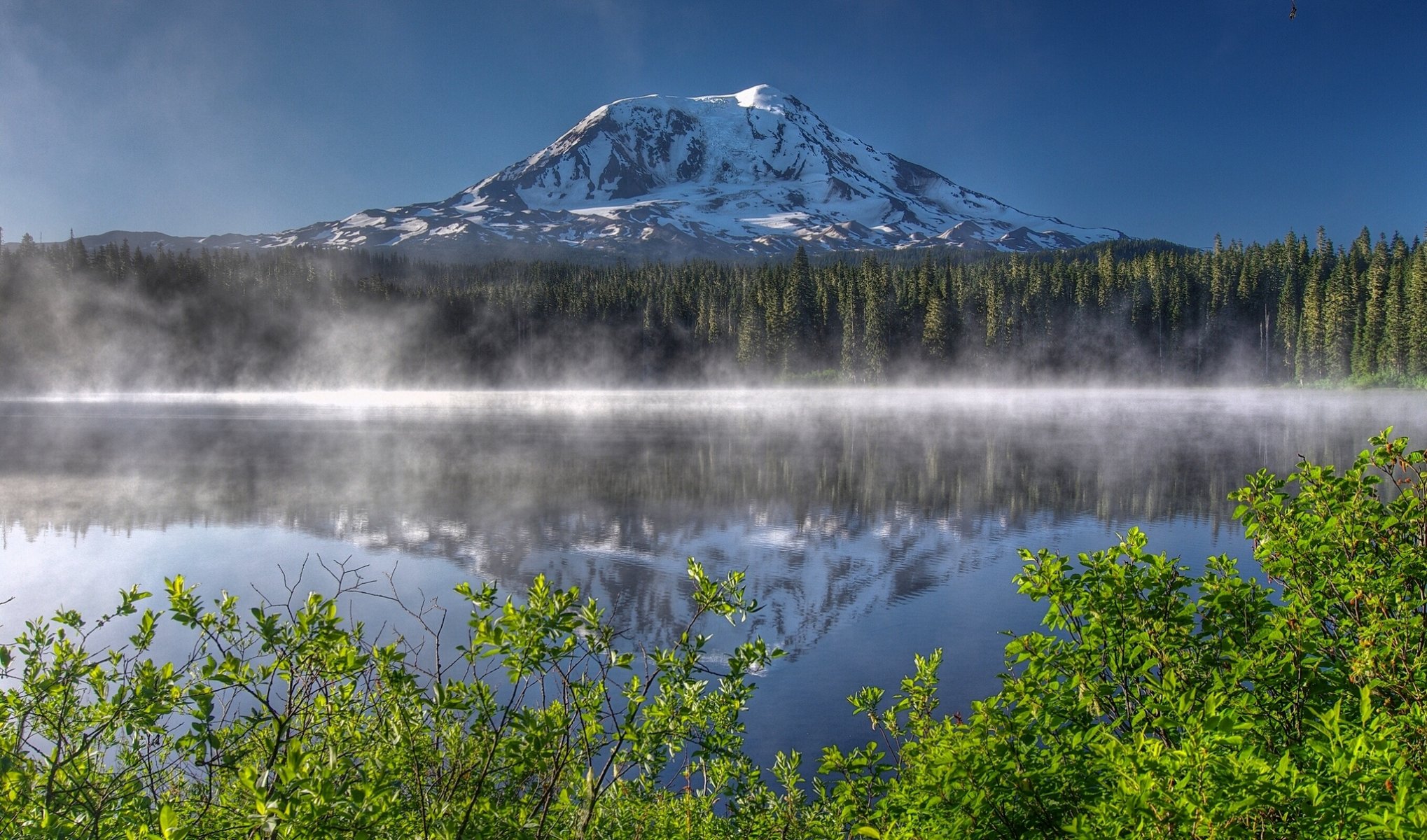 mount adams takhlakh lake cascade range washington cascade mountains lake mountain volcano forest bush reflection morning