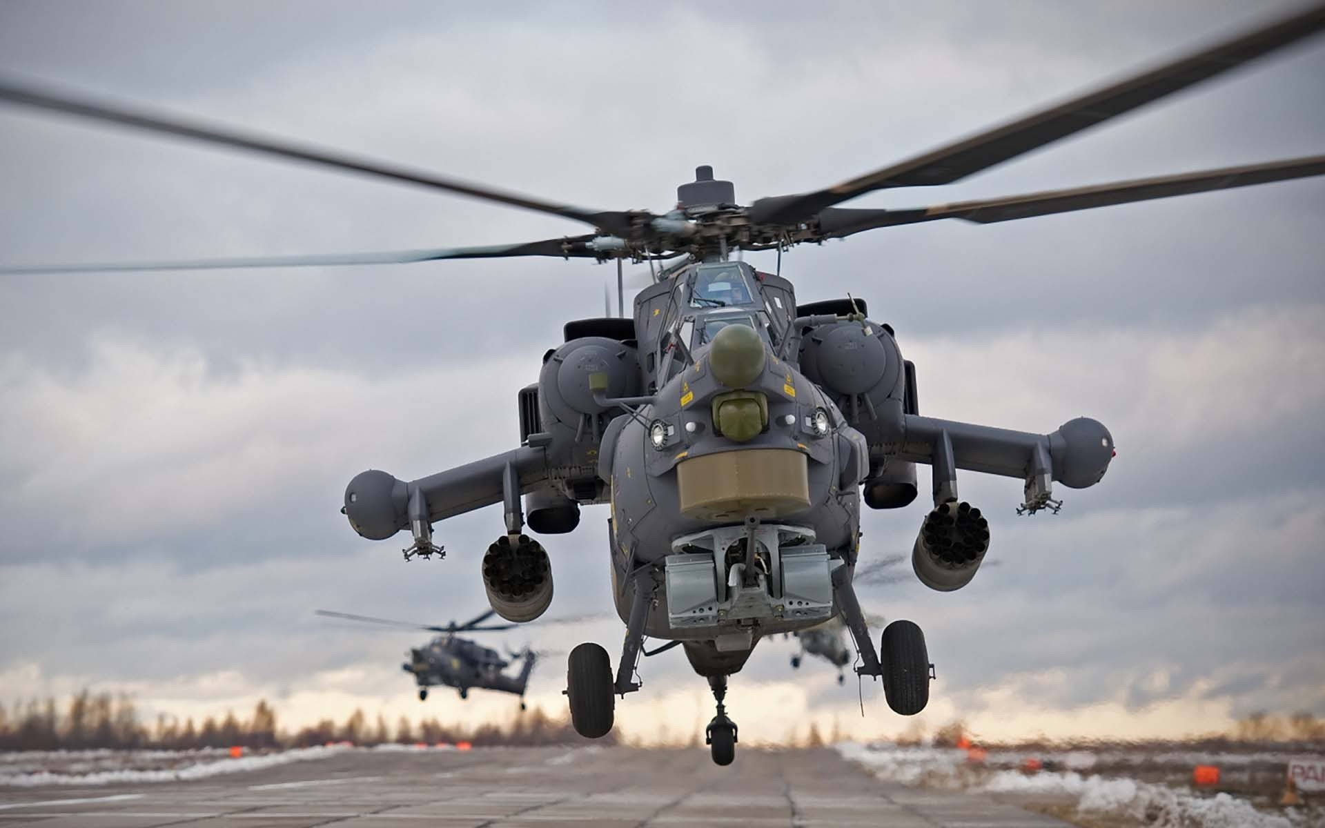 helicopters mi- 28 russia shock night hunter intended to search and destruction conditions active fire counter tanks other book art air purposes live force enemy .