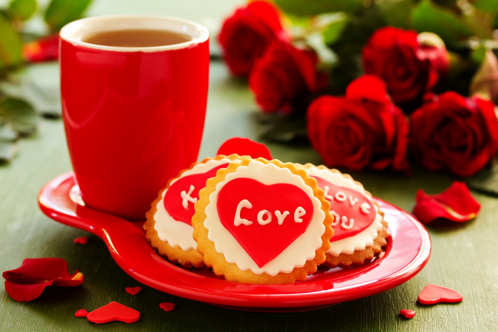 holiday heart cup tea love flowers bouquet roses biscuits cookies flower