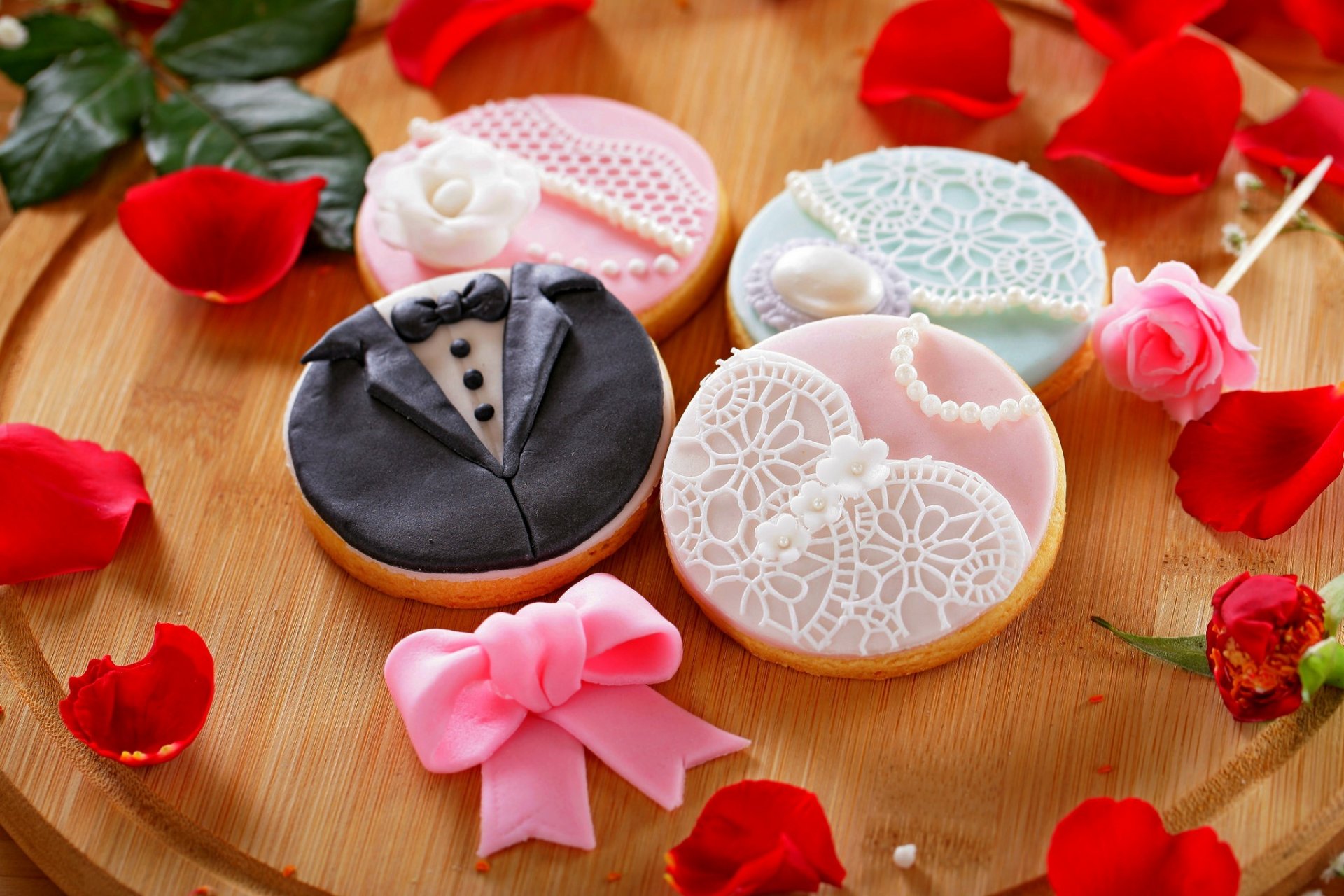 wedding sweet petals holiday dessert cookies flower rose food