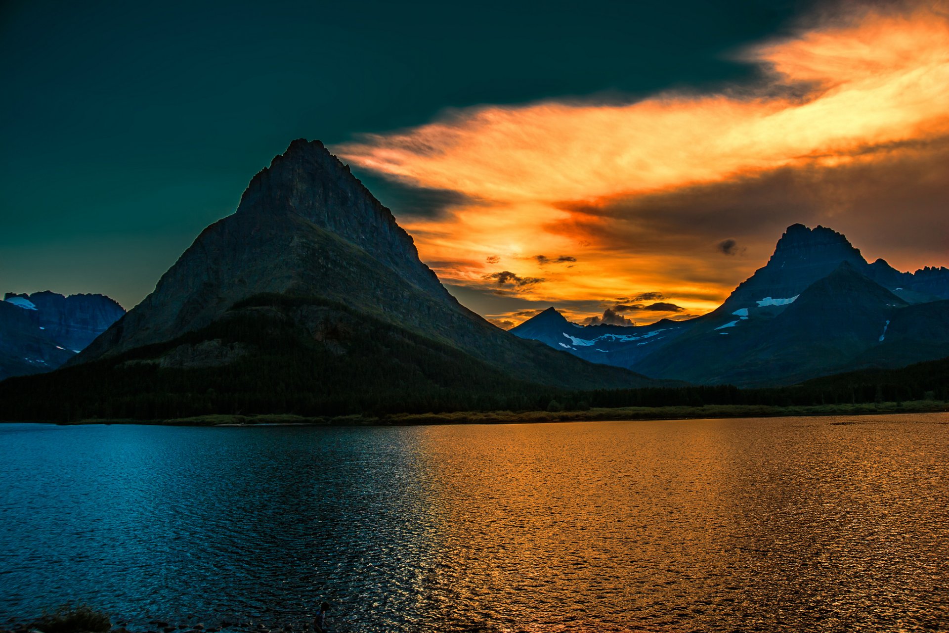 sunrise glacier national park montan swiftcurrent lake grinnell peak mountain lake morning park montana