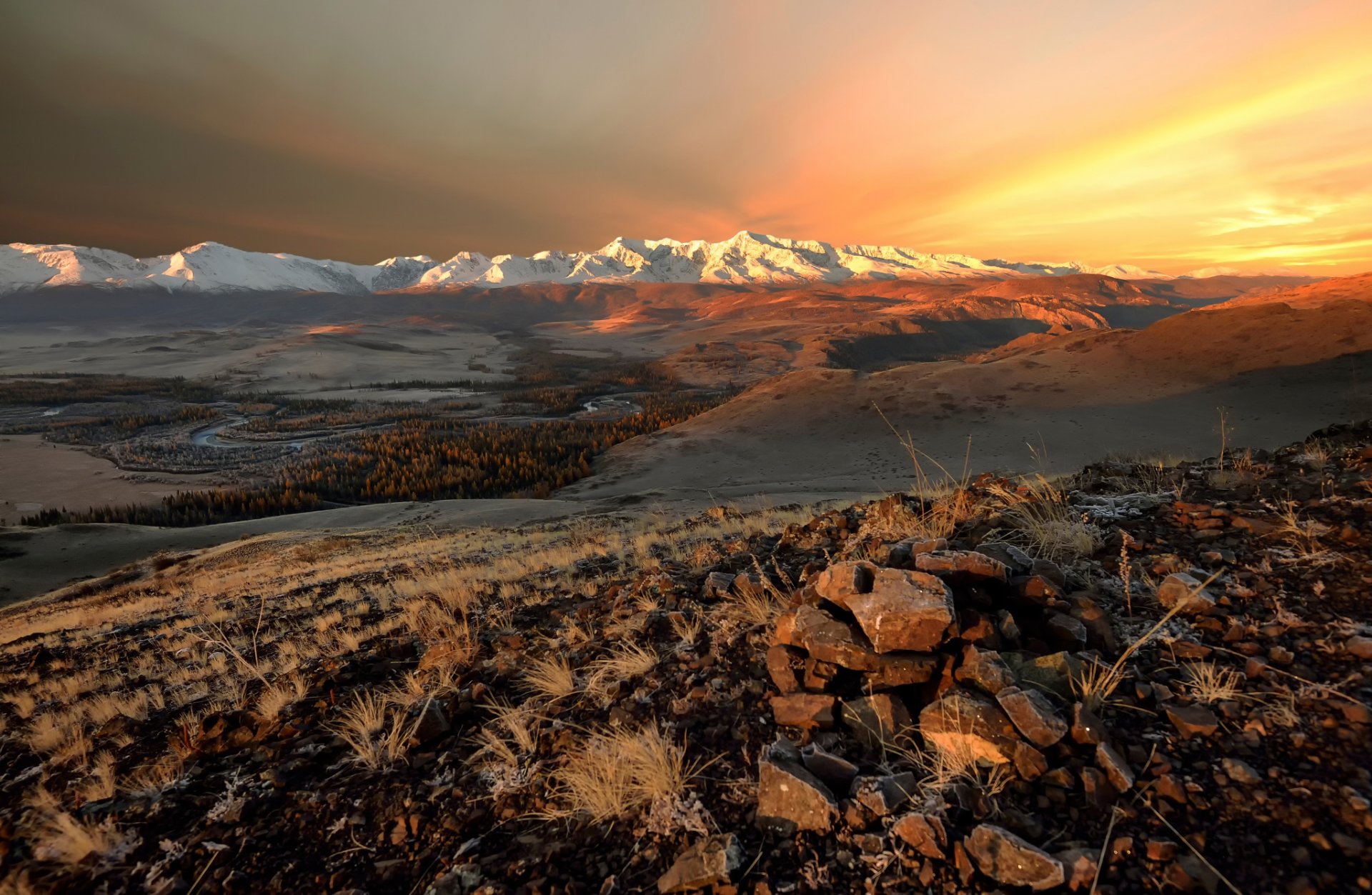 altai north- chuya ridge autumn